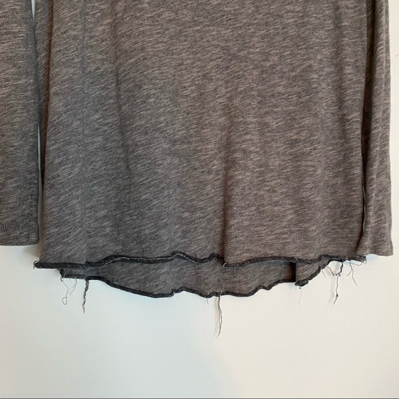 Soft Surroundings Gray Distressed Scoop Neck Long Sleeve Top Shirt Size M - Picture 3 of 7